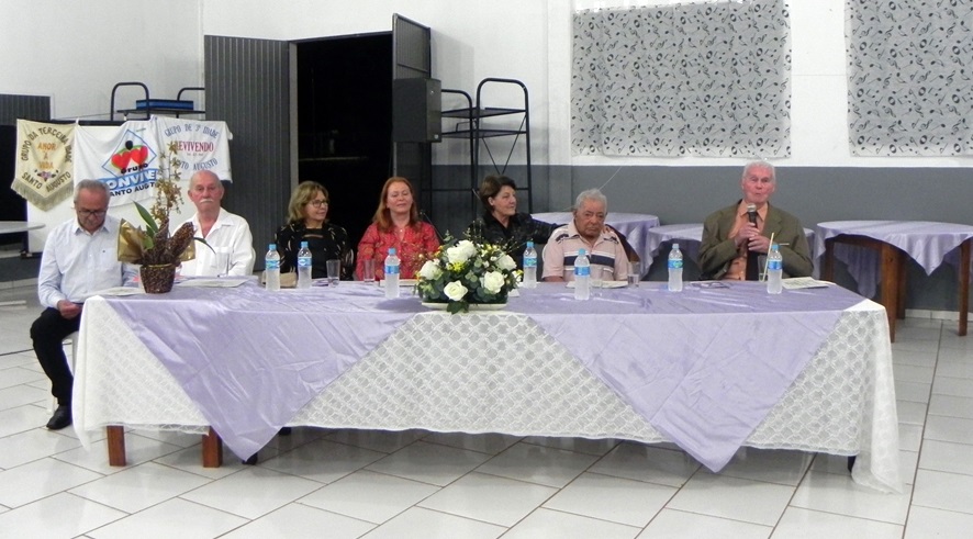 Mesa dos Homenageados, fala do senhor Egmar Umberto Sant'Anna de Moraes